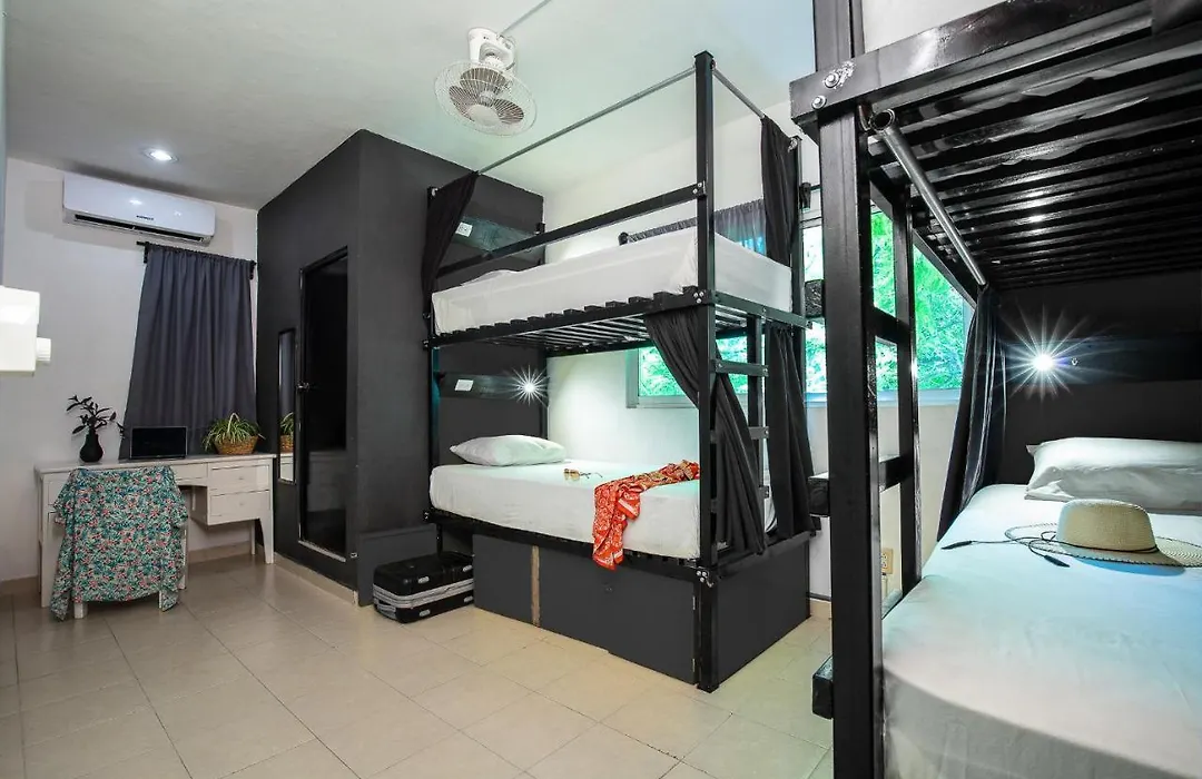 Che Playa Hostel & Bar Adults Only-1